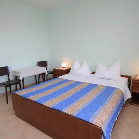 Double Medveja 7775c 3* 洛夫兰